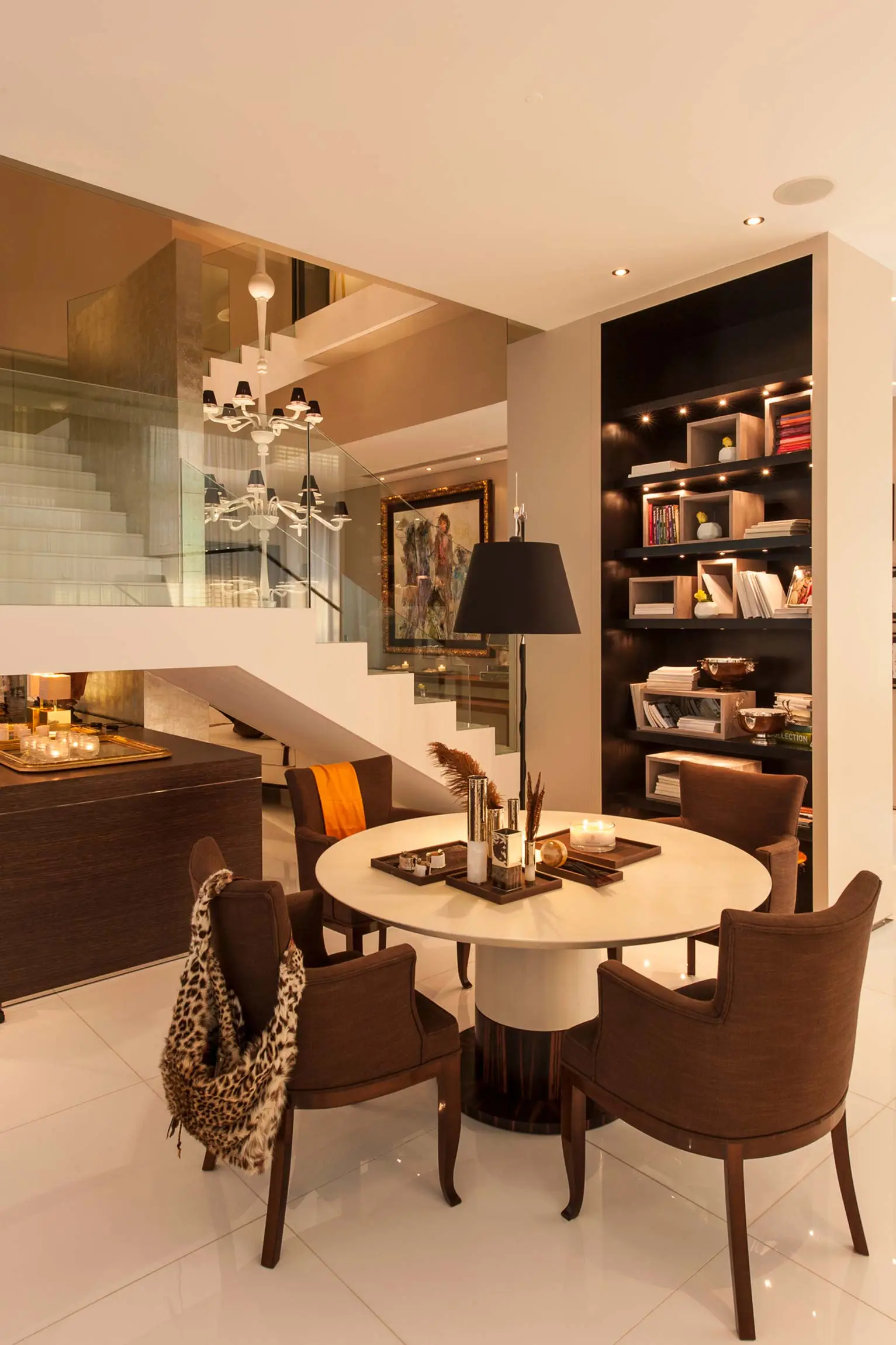 An African Penthouse . Angola . Africa — projeto de design de interiores do atelier Joana Aranha em Angola (1/8)