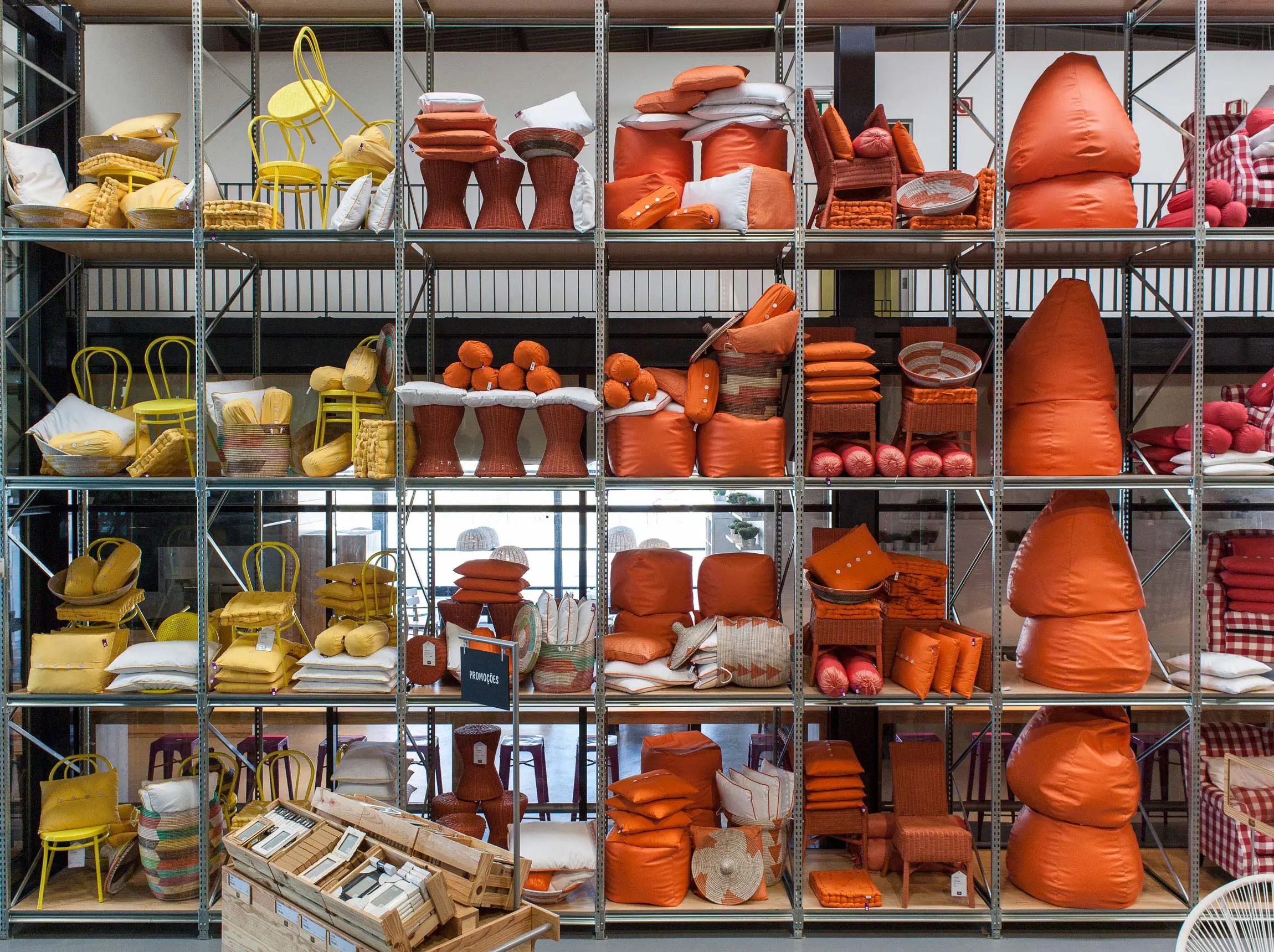 Kinda Home . Porto . Portugal — projeto de arquitetura do atelier Joana Aranha em Oporto (8/8)