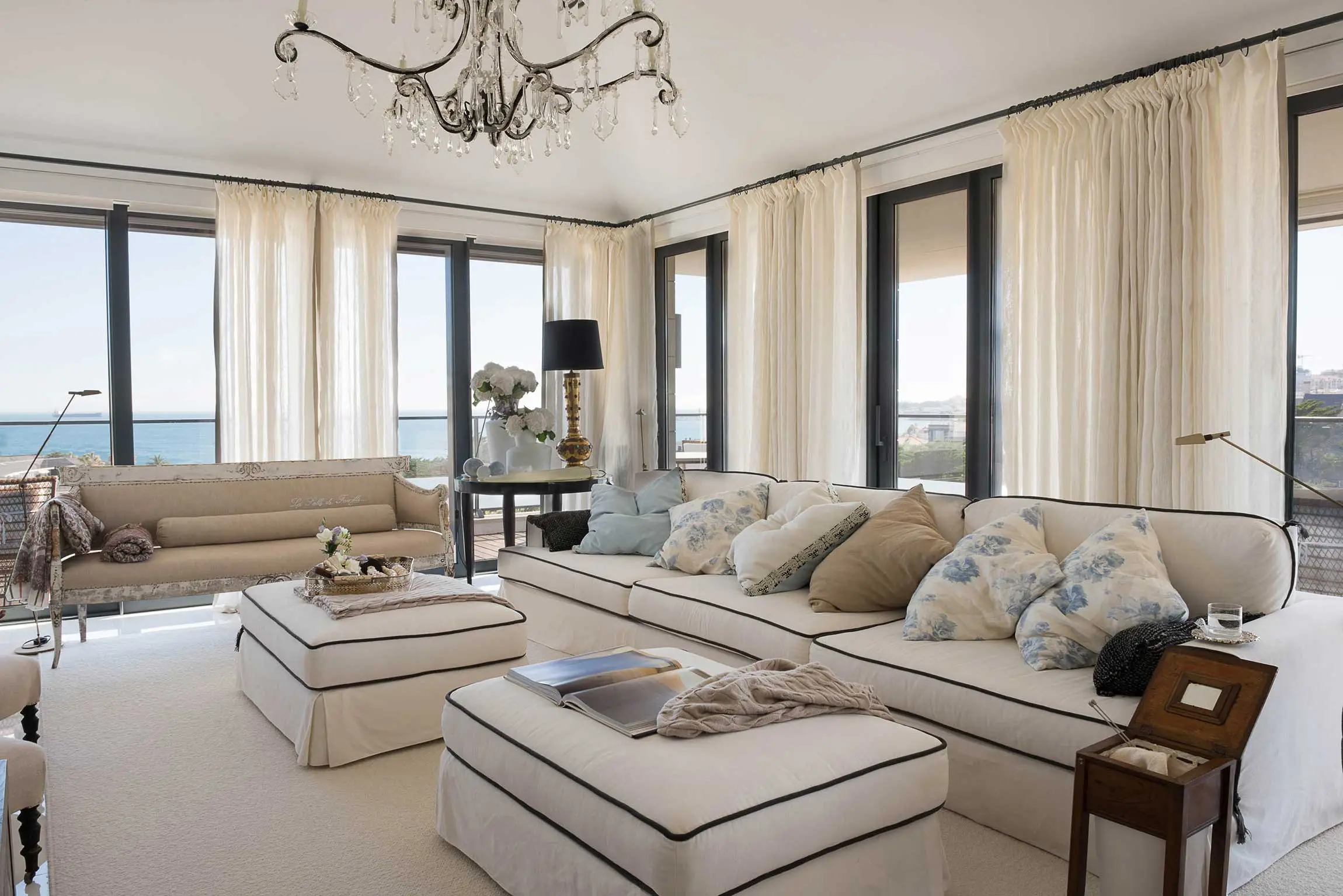 Penthouse . Estoril . Portugal — projeto de arquitetura do atelier Joana Aranha em Estoril (3/8)